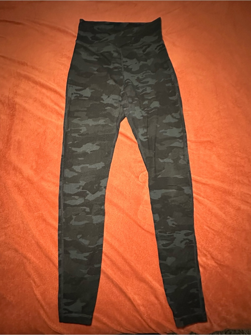 Alphalete Camo High-Waist Leggings - Black